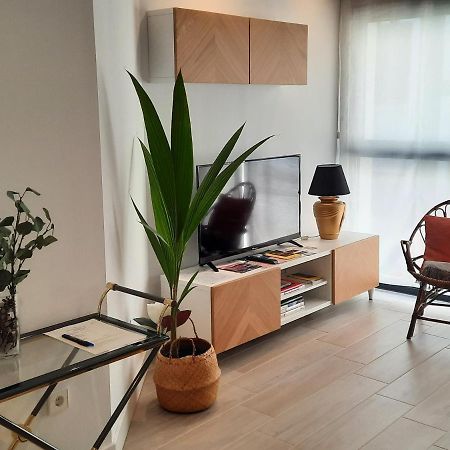 Apartamento Dindurra Centro Playa - Posibilidad Parking Gratuito Gijon Exterior photo