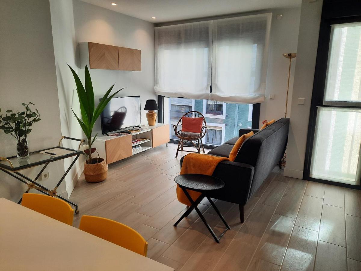 Apartamento Dindurra Centro Playa - Posibilidad Parking Gratuito Gijon Exterior photo