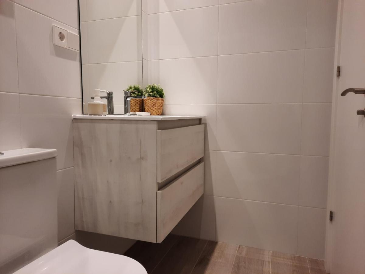 Apartamento Dindurra Centro Playa - Posibilidad Parking Gratuito Gijon Exterior photo